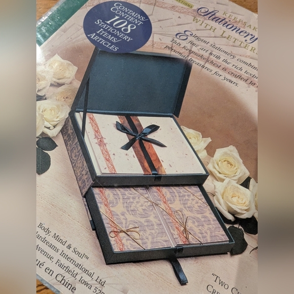 Vintage Cherub Stationery Box with 108 Cards, Sheets & Envelopes - Picture 4 of 6